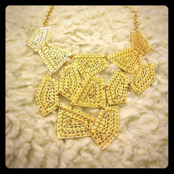 Forever 21 necklace