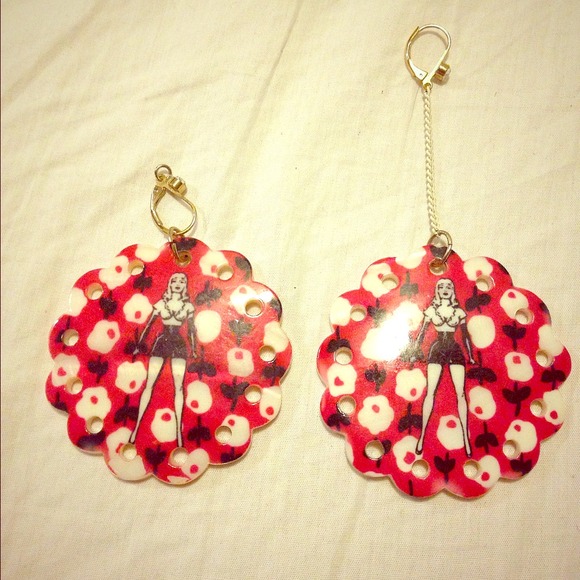 Betsey Johnson hi-low earrings
