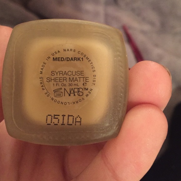 nars sheer matte foundation - Picture 2 of 3
