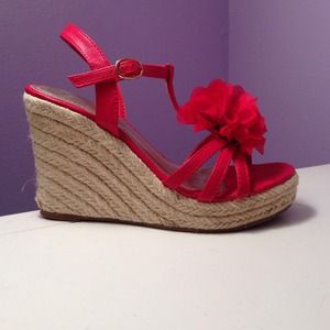 Cute Red Floral Wedges