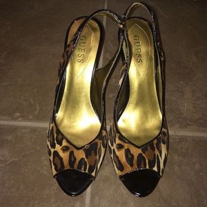 Leopard fabric Guess slingbacks