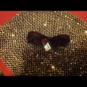 Sexy Steve Madden sunglasses