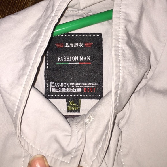 Men's L jacket (might be smaller) - Picture 2 of 4