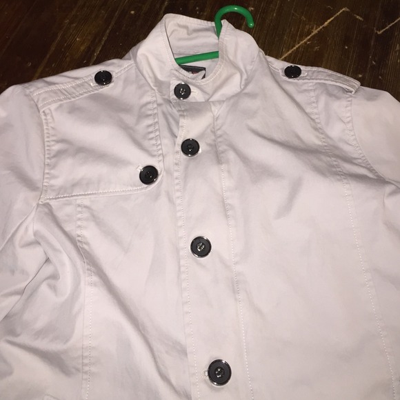 Men's L jacket (might be smaller) - Picture 3 of 4