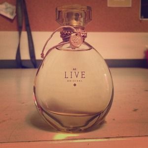 AE Live Perfume
