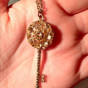 Stunning key necklace