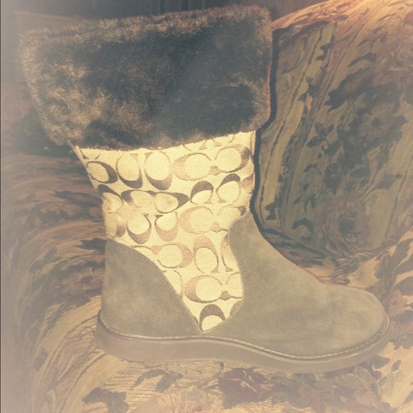 Coach winter boots