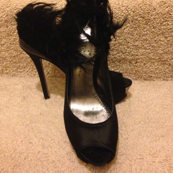 Enzo Angiolini, black heels - Picture 4 of 4