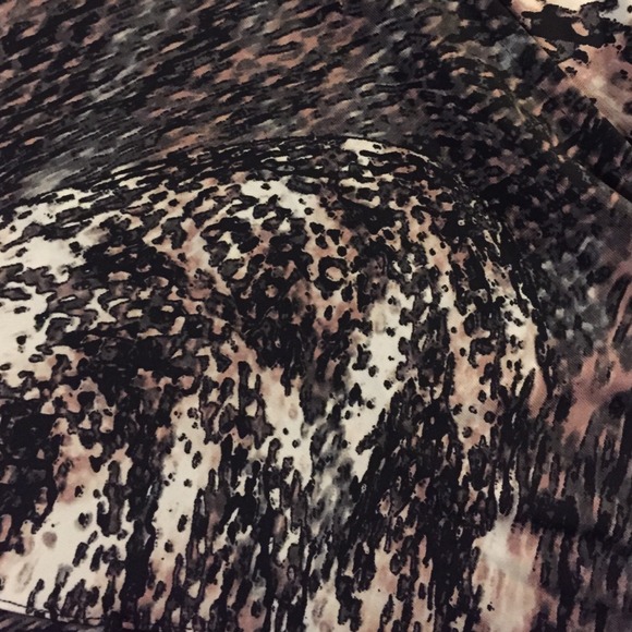 Wrap dress - Picture 2 of 3