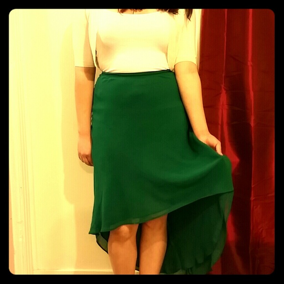 Forever 21 Dresses & Skirts - Beautiful emerald high low skirt