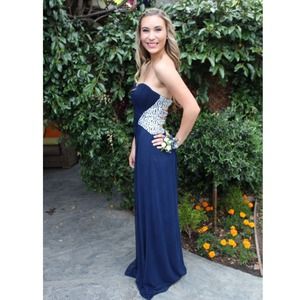 Gorgeous navy blue prom dress