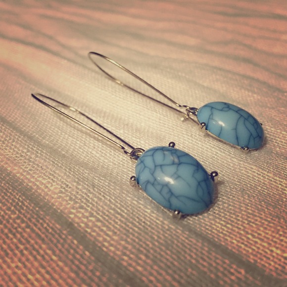 FREE SHIPPING-Blue crackle dangle earrings - Picture 1 of 2