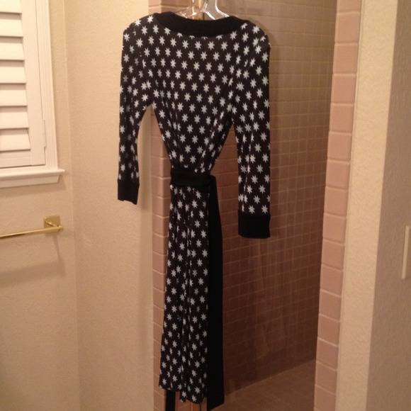DVF Diane von Furstenberg star wrap dress - Picture 3 of 4