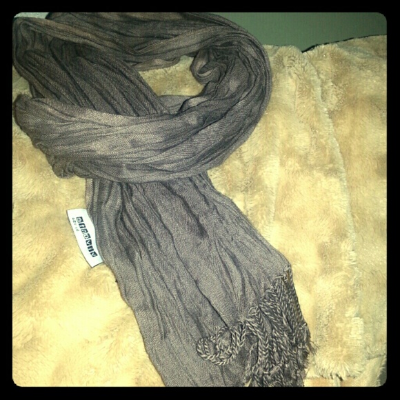 Brown fringe scarf