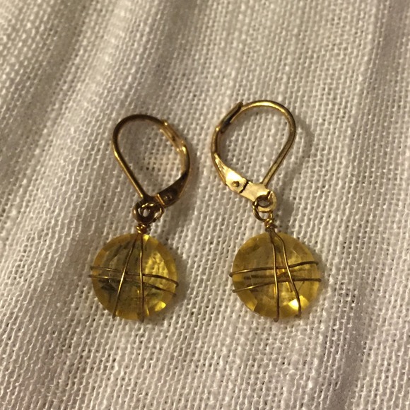 FREE SHIPPING-Gold & canary yellow dangle earrings - Picture 2 of 2