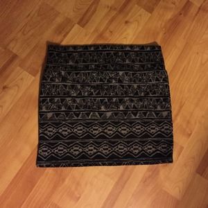 Bodycon Aztec print skirt