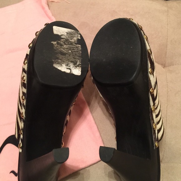 New Nina Calf hair Zebra Print 7M Clog dust bag - Picture 2 of 4