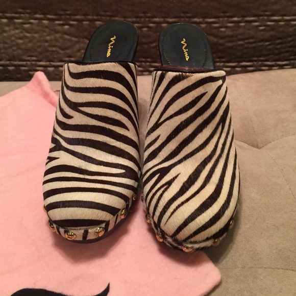 New Nina Calf hair Zebra Print 7M Clog dust bag - Picture 3 of 4