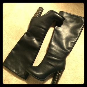 Boots Black & Gold