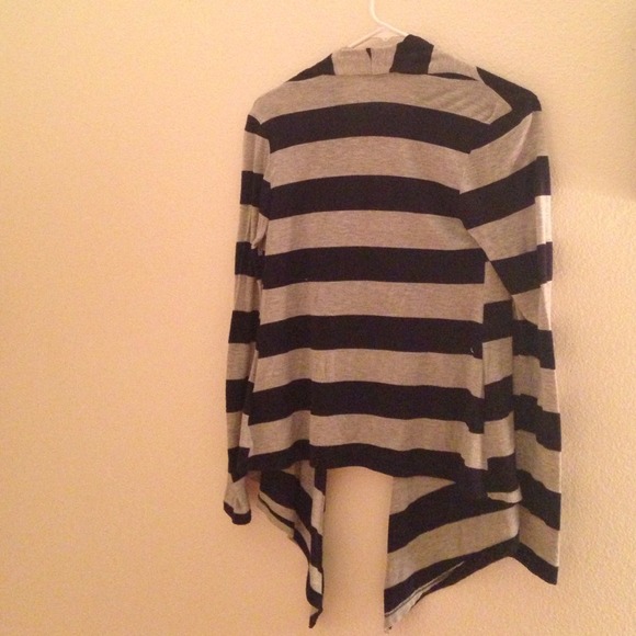 Gray & Navy Flowy Cardigan - Picture 2 of 2