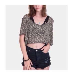 Cropped floral top