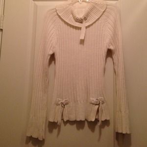 Gorgeous beige sweater