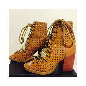 Shoe Cult By Nasty Gal