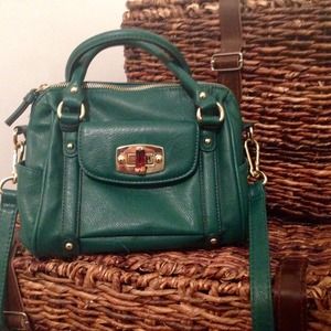Merona kelly green and gold purse with crossbody