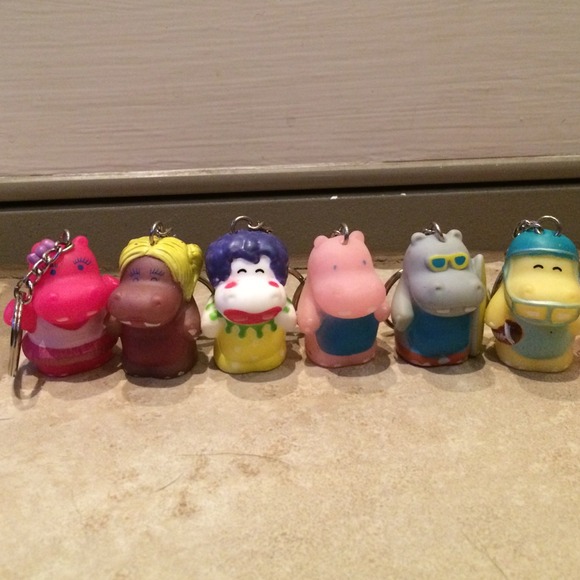 12 Funny hippo keychains