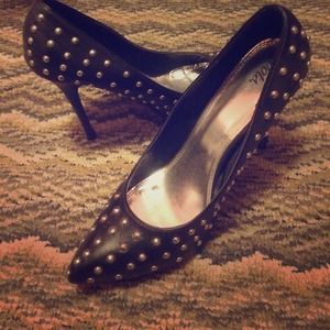 👠Leather studded heels 👠