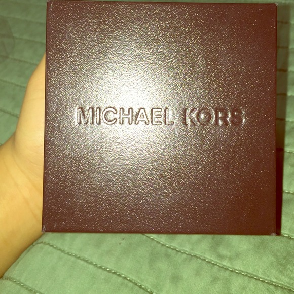 michael kors watch box