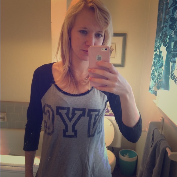 F21 NYC shirt