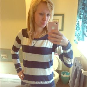 F21 striped blue and white top
