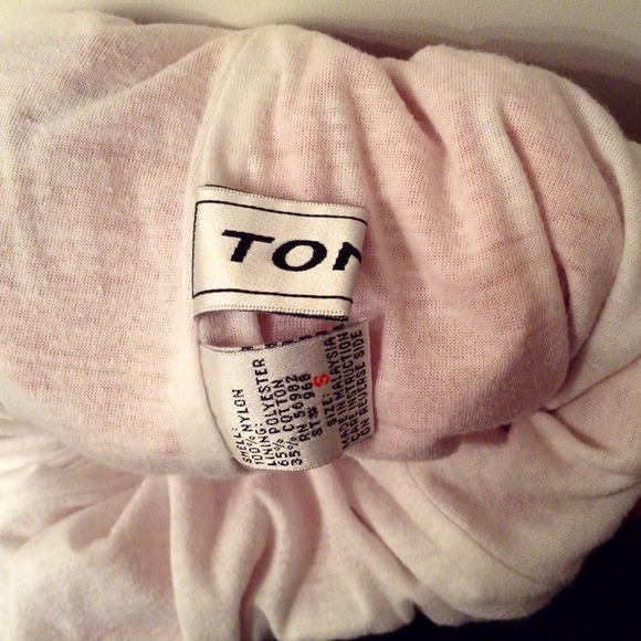 Red jogging pants! - Picture 2 of 4