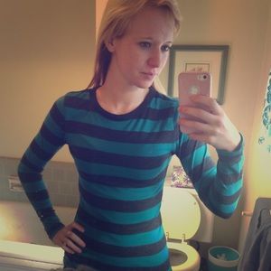 F21 Gray and blue long sleeve shirt