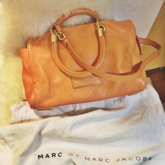Marc by Marc Jacobs Handbag (With gift!!!) - Picture 2 of 4