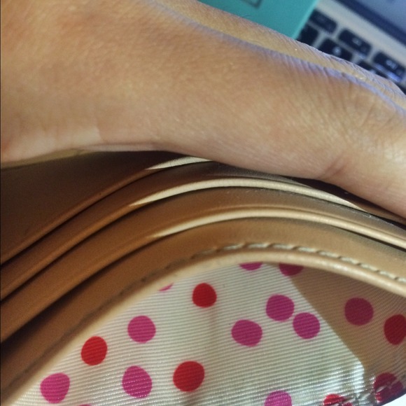 Gift - Picture 3 of 3