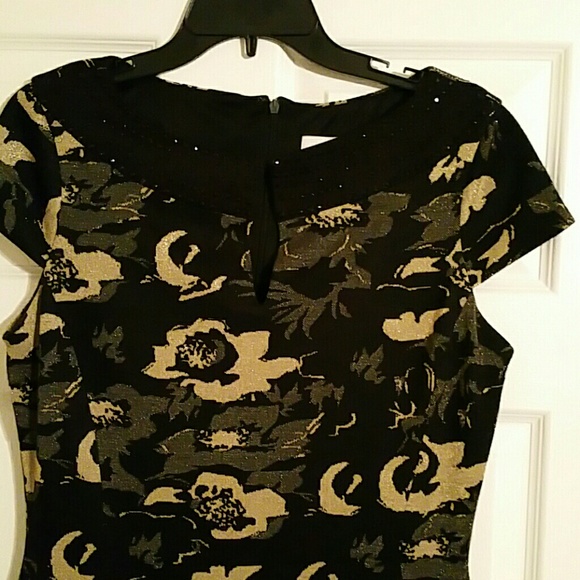 Cute N' Flirty Mischka Dress - Picture 2 of 4