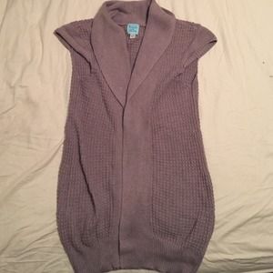Sweater vest