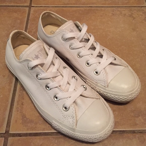 Converse Shoes - White Leather Converse Chuck Taylor Size 6 Womens