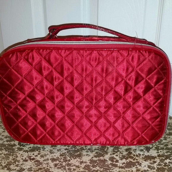 57 - Excellent travel case!