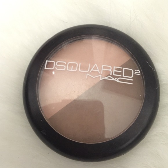 MAC dsquared2 powder