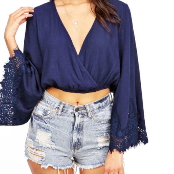 For Love and Lemons Tops - NWT✨Navy Lace Bell Sleeve Crop Top