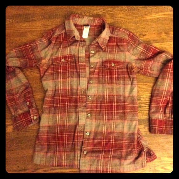 Patagonia women's flannel size 2