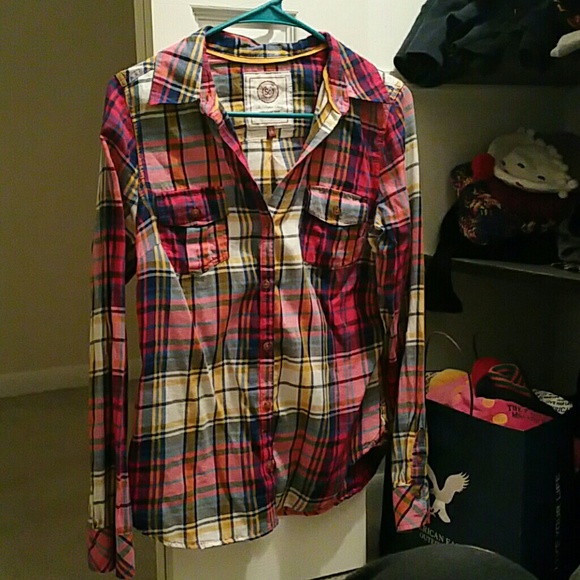Cute plaid long sleeve!