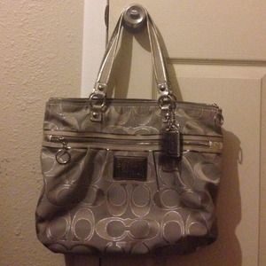 Coach Poppy Silver Tote