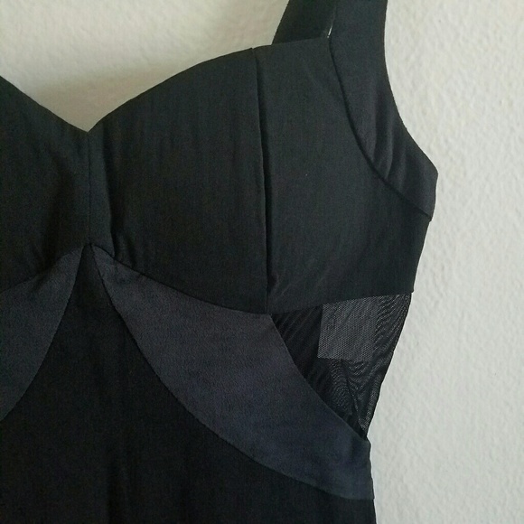 Little back dress - Picture 2 of 5