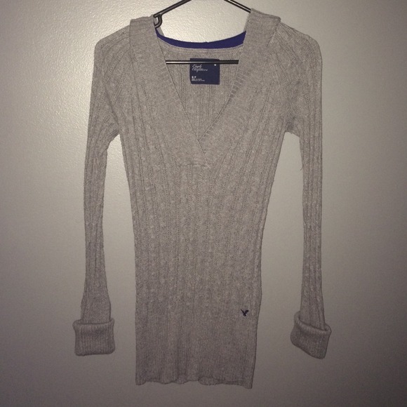 S American Eagle sweater