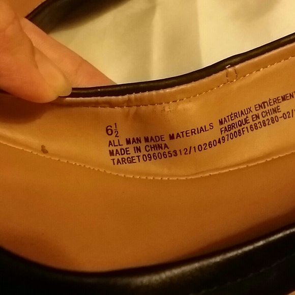 Black flats - Picture 2 of 2