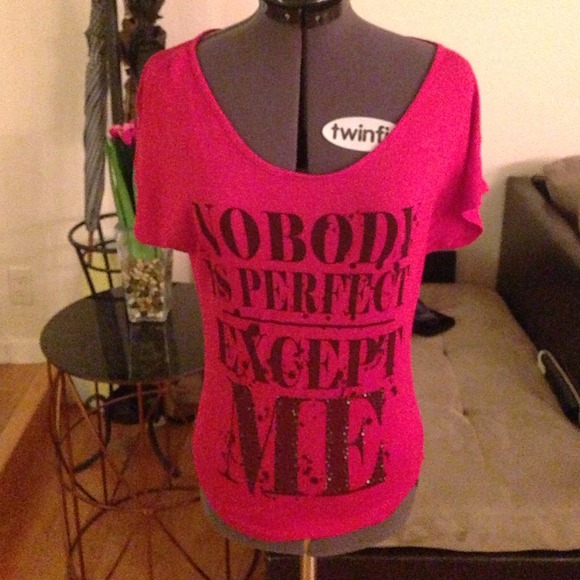 Red Caged Back Tee - Picture 2 of 3